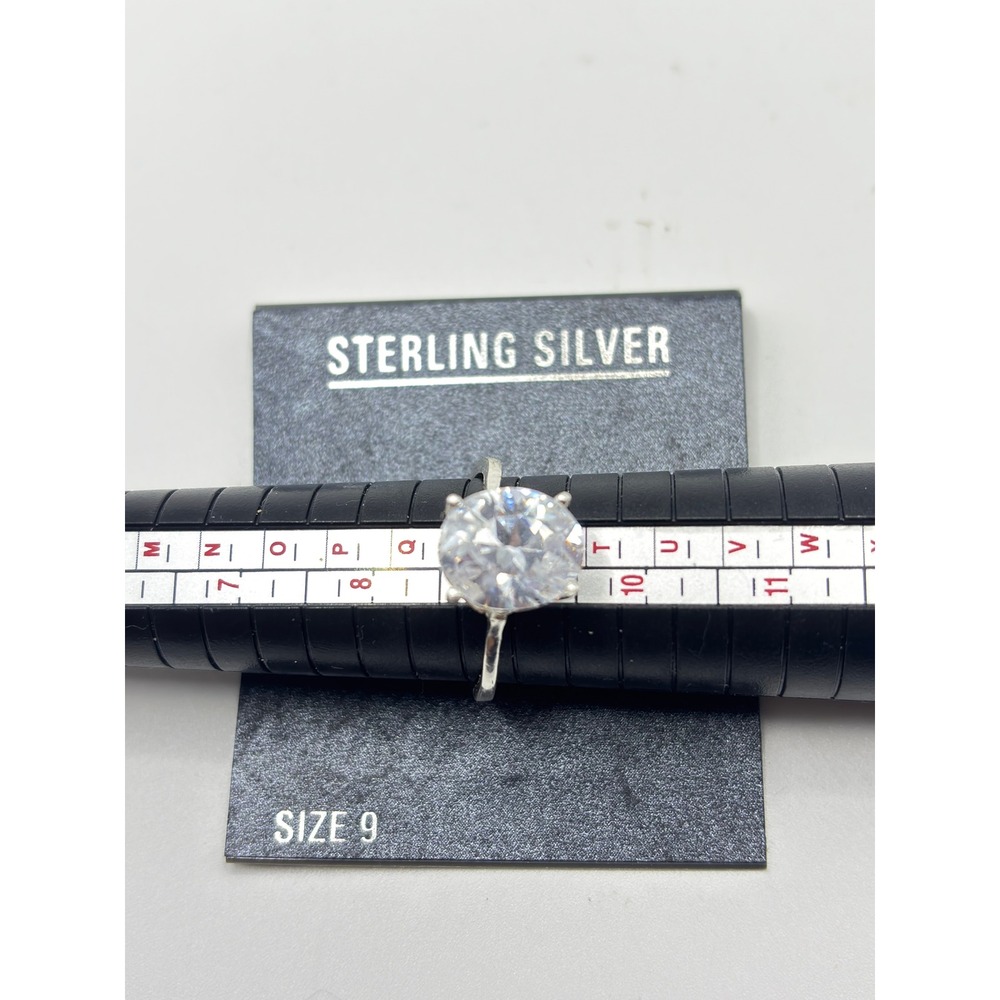 Sterling Silver Solitaire Ring Womens Size 9 Silver Oval Cubic Zirconia 925